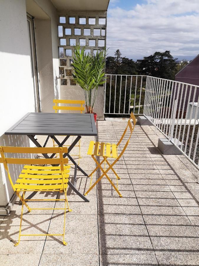 Appartement Tout Confort 2 Chbres - 72M2 - Avec Terrasse Et Vue Pyrenees Pau Bagian luar foto